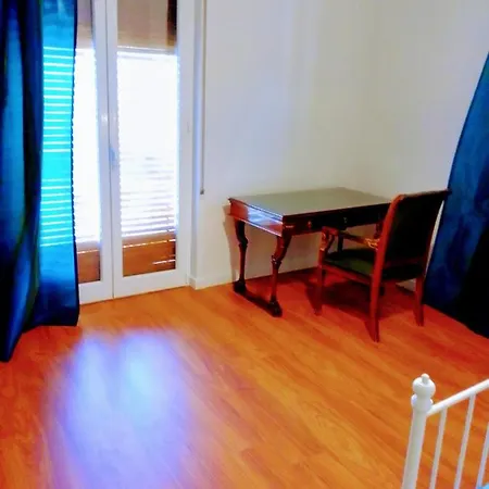 La Casa Di Anna In Centro Apartment